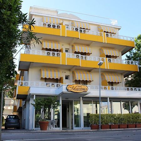 Hotel Massimo Riccione Exteriör bild