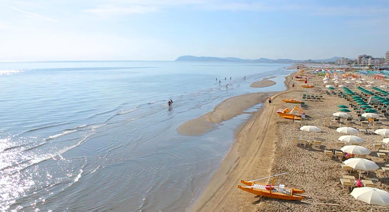 Hotel Massimo Riccione Exteriör bild